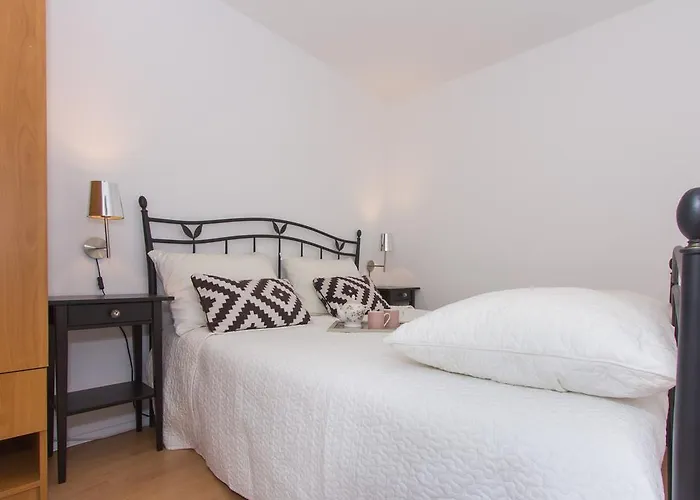 Apartments Vinko Apartment *