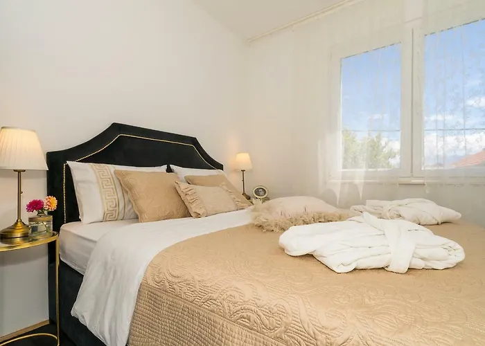 Apartments Vinko Apartment